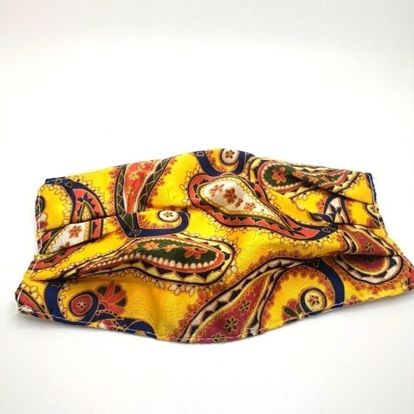 Gold Paisley satin face mask - Picture 1 of 3